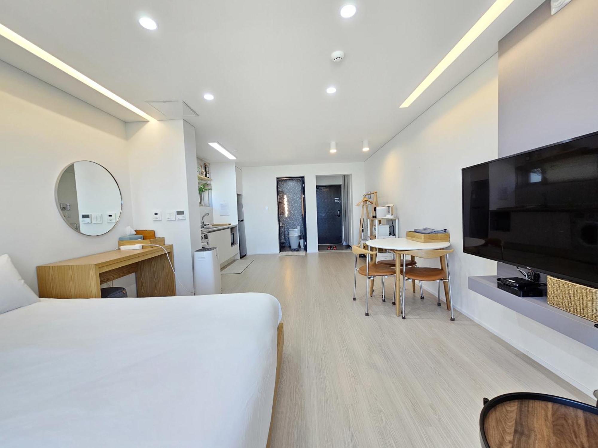 Jeju Badayeon Villa Согвіпо Екстер'єр фото
